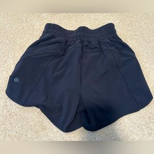 Lululemon Track That Mid-Rise Lined Short 5” Size 4
